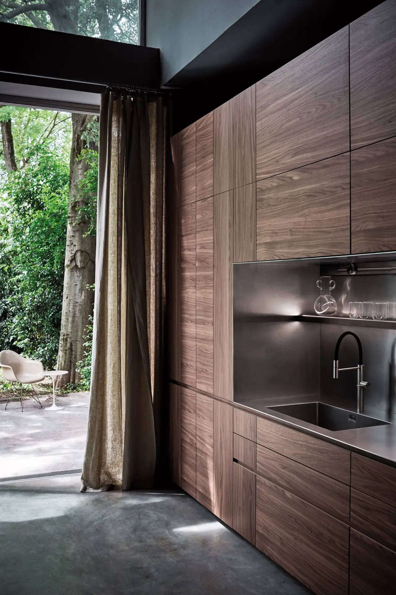 cocina-intarsio-madera-aire-libre