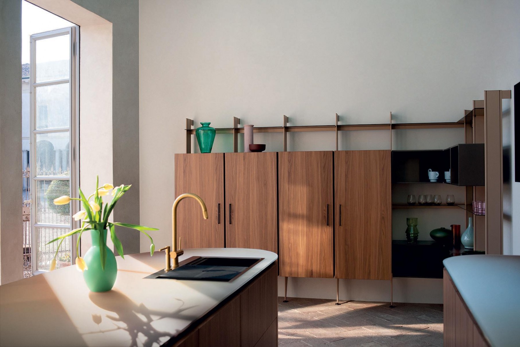 cocina-tangram-madera-sol-ventana
